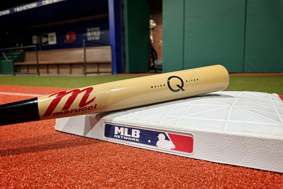MLBNetwork's tweet image. .@abbylabar_ has your #OpeningDay highlights all night on #QuickPitch!

REPOST for a chance at this commemorative @MarucciSports bat and tune in after Cubs vs. D-backs.

Rules: atmlb.com/1RXSa4v | NoPurNec, US/18+, Ends 3/29