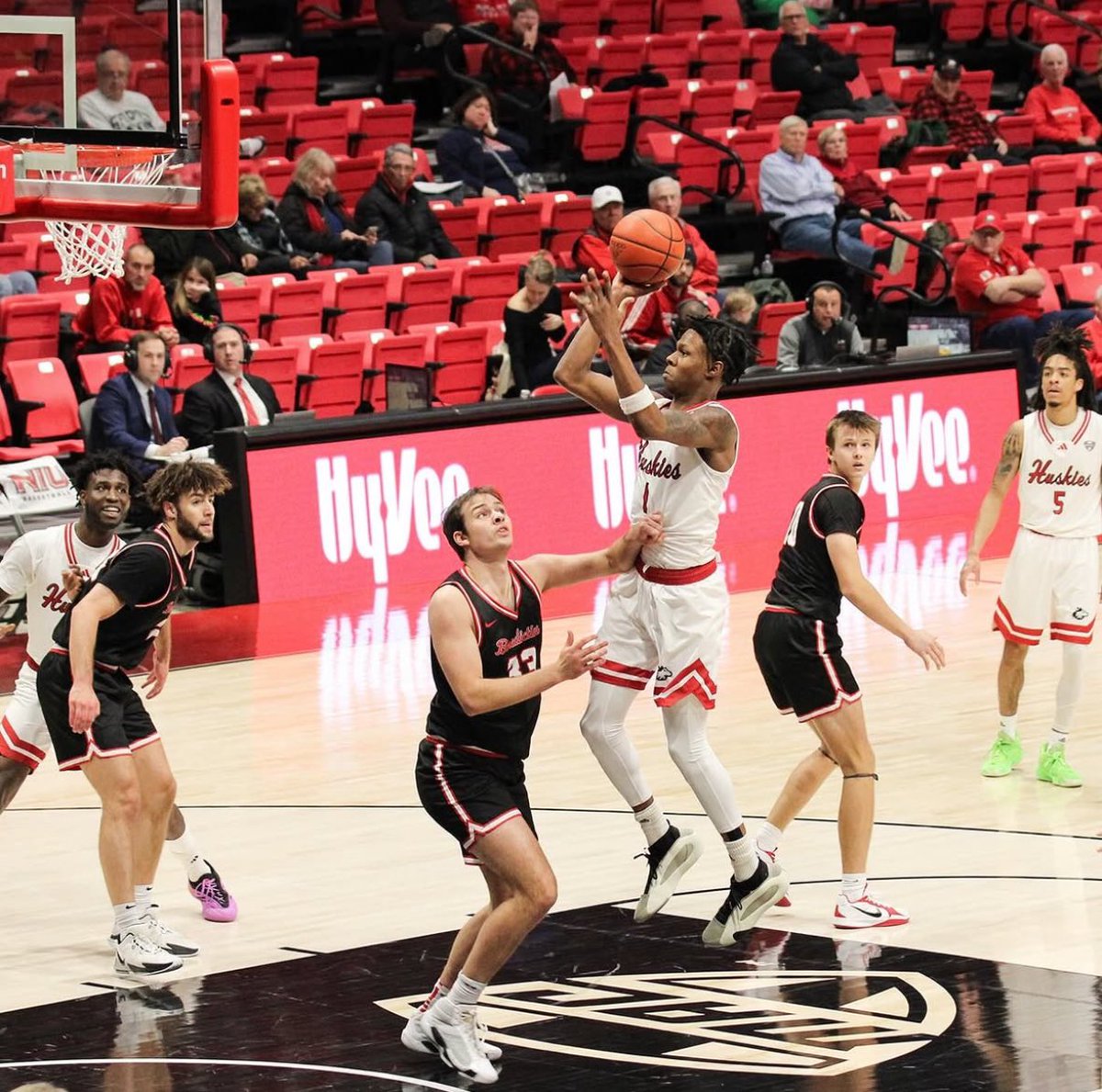 Since entering the transfer portal, Northern Illinois guard Quentin Jones has heard from the following schools:

Xavier
DePaul
Iowa
Loyola Chicago
Toledo
St. Louis
Sam Houston
Nevada
Marshall
Appalachian State
Eastern Michigan
Cal State Fullerton
UIC
Samford
George Washington

He
