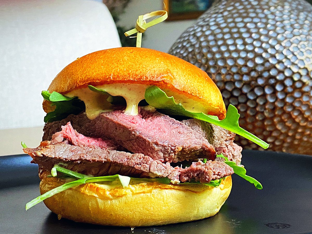gsdreams's tweet photo. Sometimes you just need a Sirloin Steak Sammie on a Brioche Bun with Aioli Mustard and Arugula… right @theheinekentom? #gorare https://t.co/rOsgTAmNbv