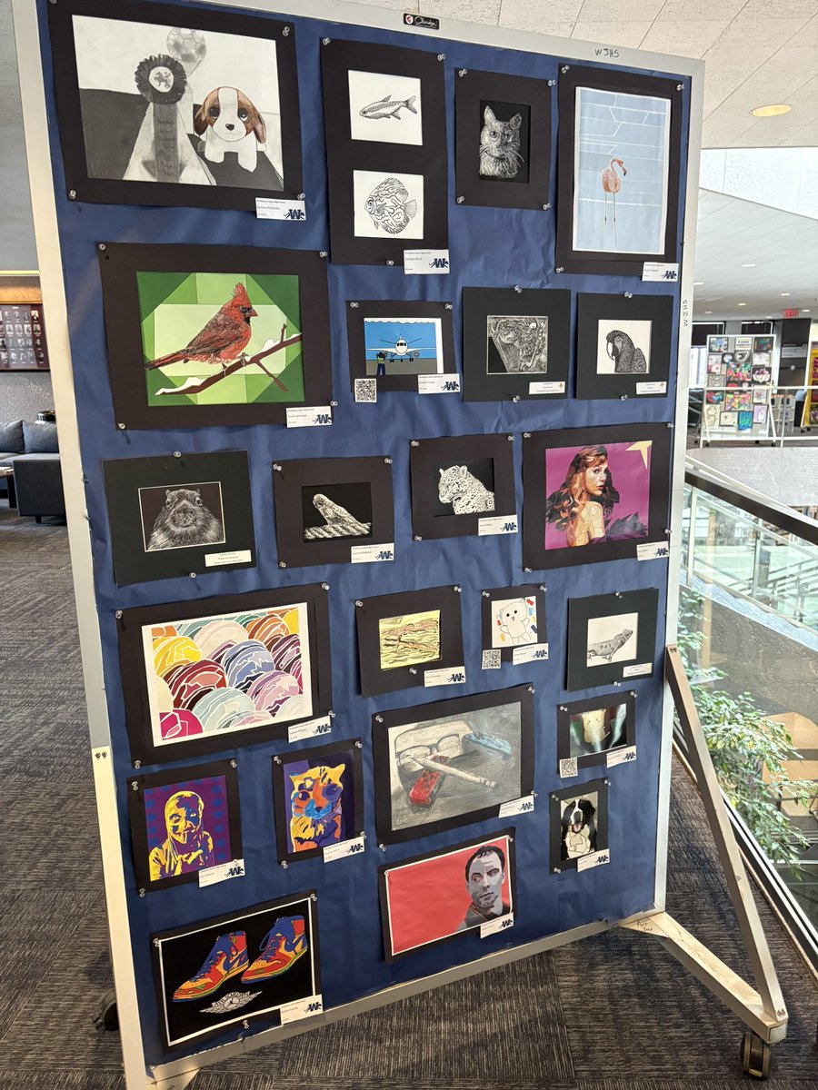 <a href="/WJHS_Wildcats/">Washington Wildcats</a> art exhibit is featured at the <a href="/NapervilleIL/">NapervilleIL</a>  Municipal Center.  I was able to vote 🗳️ early today AND see some amazing artistic displays.  🖼️ 🎨 💙