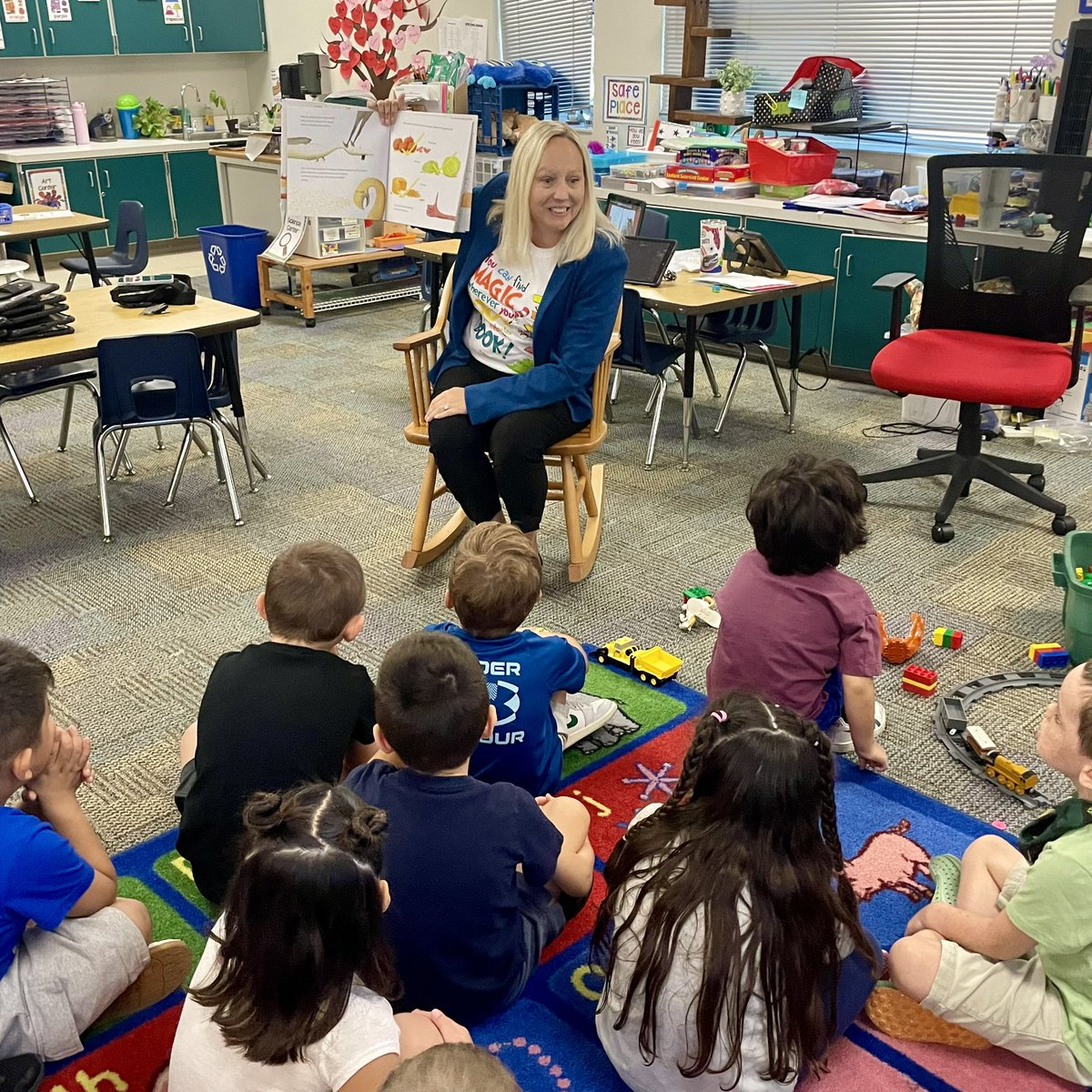 A big thank you to our Cadre 7 Sr. Administrator, Michelle Platzer, for taking the time to read to our VPK students this morning! Our students loved hearing the story of “Dragons Love Tacos”. We appreciate your kindness and support in making learning so fun!  <a href="/OCPSnews/">ocpsnews</a>