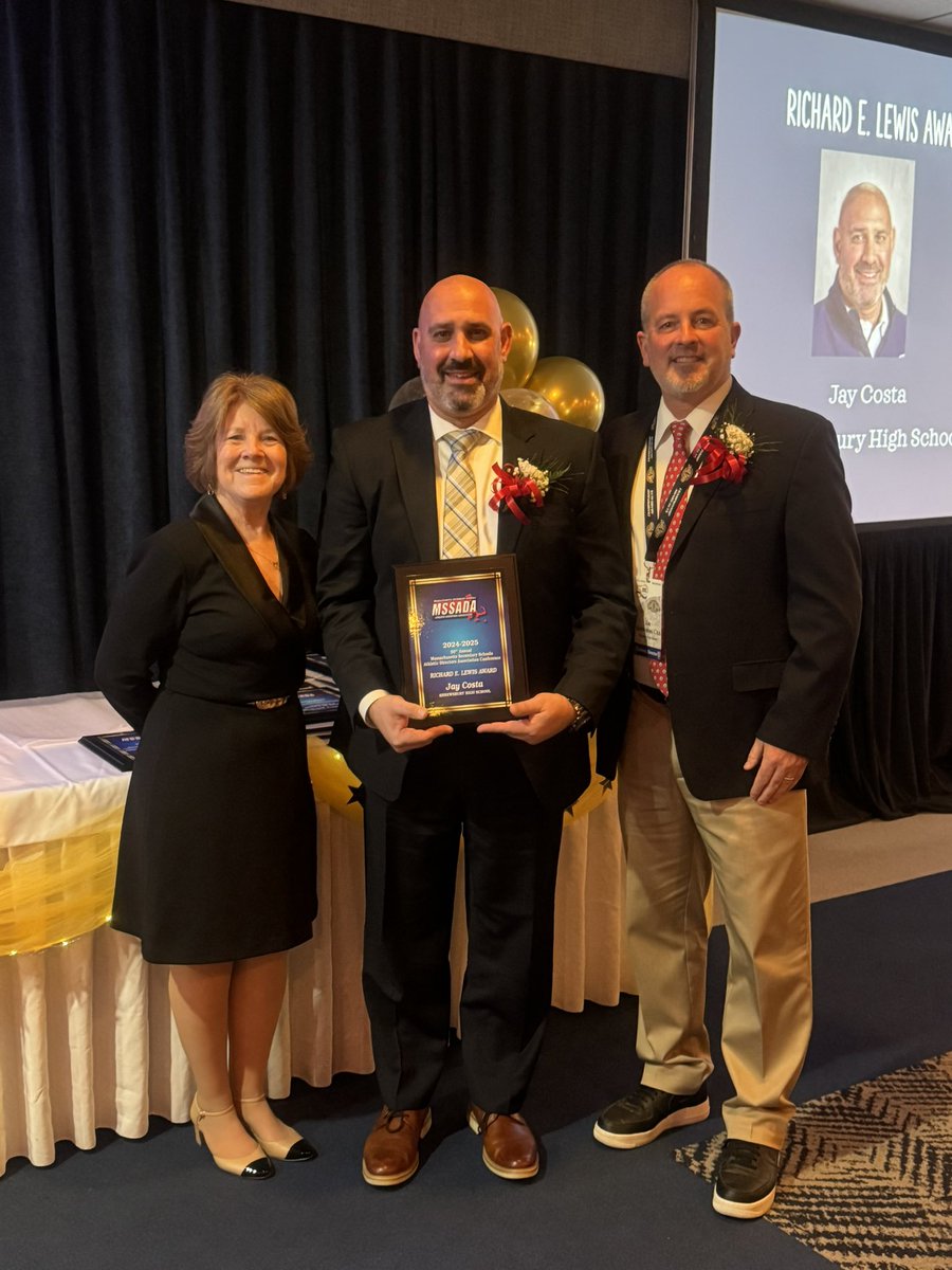 Congrats to Jay Costa on receiving the Richard E. Lewis Award! <a href="/ColonialsAD/">Shrewsbury Athletics</a>