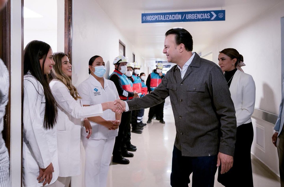 LaloSerranoZ's tweet image. #LaserInformativo

#Durango|| Se acabó la era de las primeras piedras. Esteban y Toño inauguran Hospital del Niño 460

Con una inversión total de 130 millones de pesos, el gobernador @EVillegasV y el alcalde @josejoseantonio inauguraron el Hospital Municipal del Niño 460 #HMN460,…
