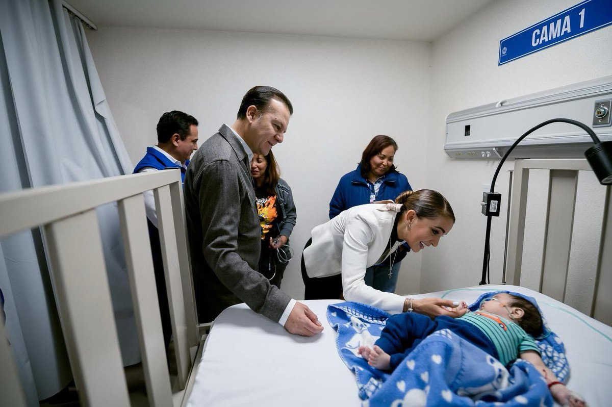 LaloSerranoZ's tweet image. #LaserInformativo

#Durango|| Se acabó la era de las primeras piedras. Esteban y Toño inauguran Hospital del Niño 460

Con una inversión total de 130 millones de pesos, el gobernador @EVillegasV y el alcalde @josejoseantonio inauguraron el Hospital Municipal del Niño 460 #HMN460,…