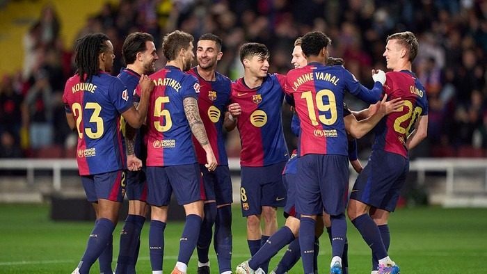 Barcelona beats Osasuna 3-0 to move three points clear in La Liga table Barcelona beats Osasuna 3-0 to move three points clear in La Liga table