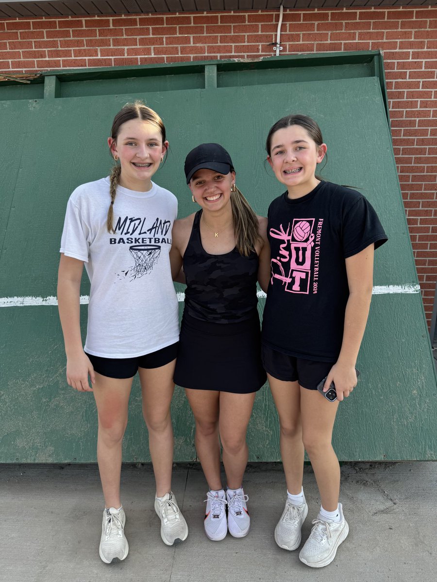 Kate Denker tweet media