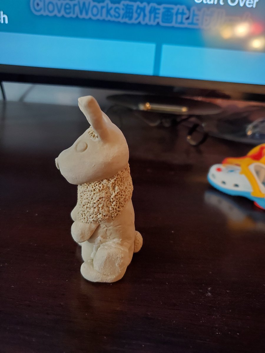 BlueGoblinCraft's tweet photo. I forgot to post Wednesday Night. I'm Sorry. Who's ready for the Easter bunny though? #kawaii #learning #twitchstreamer #twitch #cute #clay #sculptureart #airdryclayart #easter #easterbunny #bunnylove https://t.co/PYNXnrQTVh