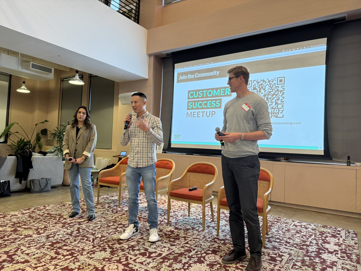 JohnGleeson10's tweet image. Another amazing Customer Success Meetup tonight with our friends @mondaydotcom!
We talked consumption pricing with amazing CS leaders from Stripe, MongoDB and PeopleAI.