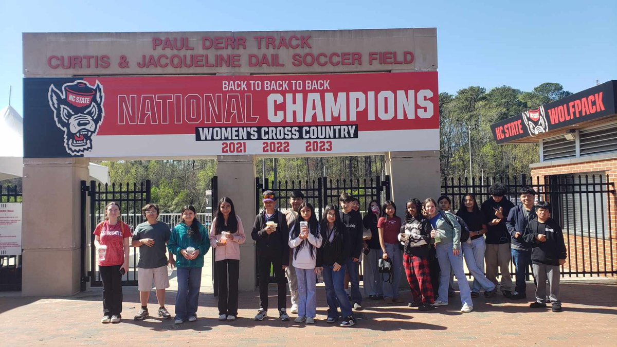 CMS_Brower's tweet photo. Today, 6th-grade #AVID students toured NC State University &amp; Wake Tech CC! In addition to exploring the beautiful campuses, students attended a beginner's band class, toured the culinary department, &amp; attended opening day of the Raleigh Relays. 
#AVIDforPossibility 
#OneChatham https://t.co/zuDmh8CdjD
