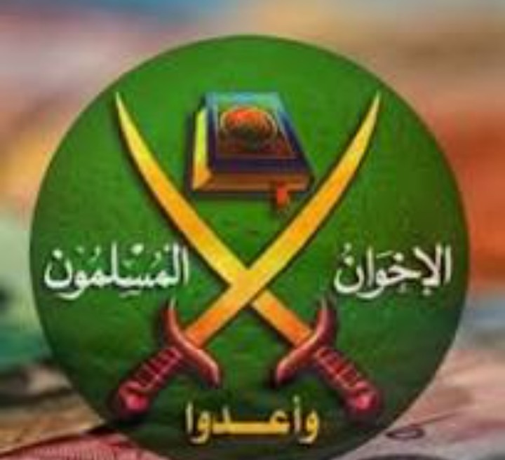 زمن كشف الحقائق.!
#الإخوان المسلمين في مصر 
كان يخرجوا بالملايين عندما كان الأمر متعلقه بالسلطه"
والان سنتين #غزه تذبح وتموت جوع وعطش وماكلفوا أنفسهم بالخروج مظاهره واحده"
وين اختفوا.؟
وهل #اسرائيل وعدتهم بالسلطه مقابل سكوتهم.؟
اوالدين والمسميات كانت مجرد سلم للوصول للسطله.؟!!