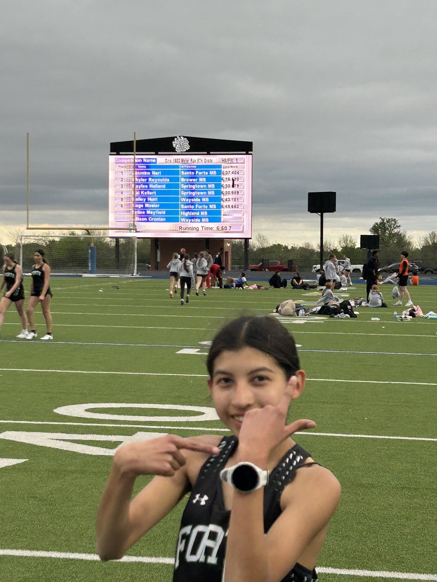 2 races. 2 broken records. 
1600 time of 5:37
2400 time of 8:49
Great job Jasmine. 
#azleisd #azleathletics