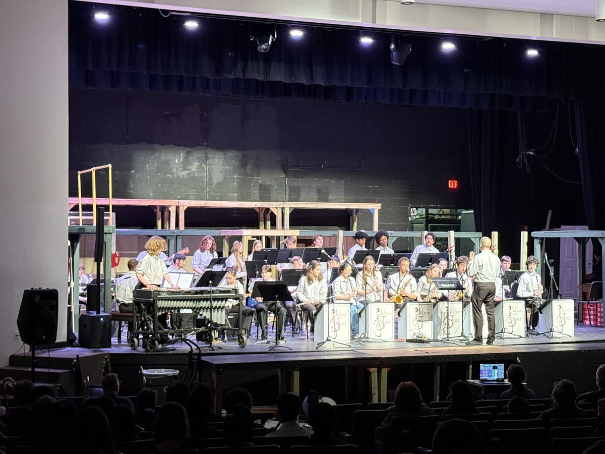 Wonderful job to our Jazz students for outstanding  performances in our annual Jazz Night! Thanks to Mr. Weinhold for organizing such a great event!