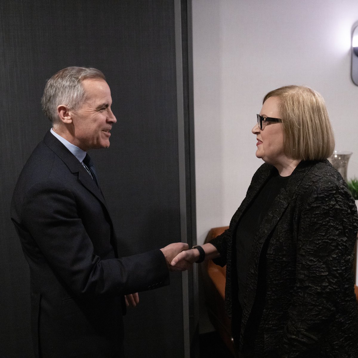MarkJCarney's tweet photo. For her entire career, @Lanampayne has been a champion for workers. Her leadership and advocacy are invaluable in the fight against President Trump's unjustified tariffs. https://t.co/q3gqobPuB8