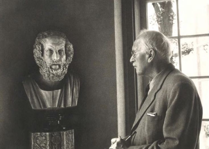 “En yüksek için uğraşan en derini bulur.”

—Carl Gustav Jung