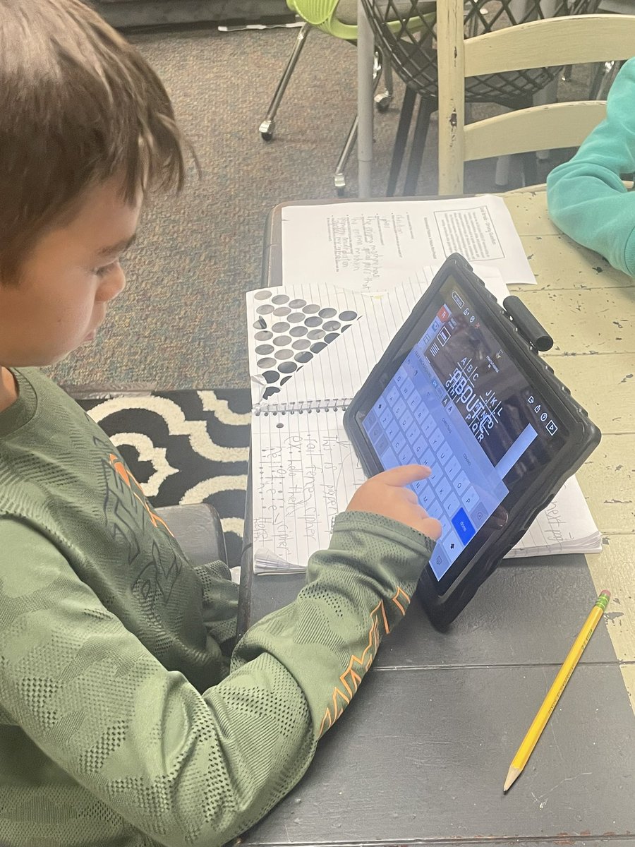 timmyGTI's tweet image. 2nd @WGESdragons using @HaikuDeck to create a mini-product for #MathInNaturePBL #authentictechnologyuse #theGrove #studentchoice #pblsuccess #realworldlearning #TPSPTimmy #TPSP