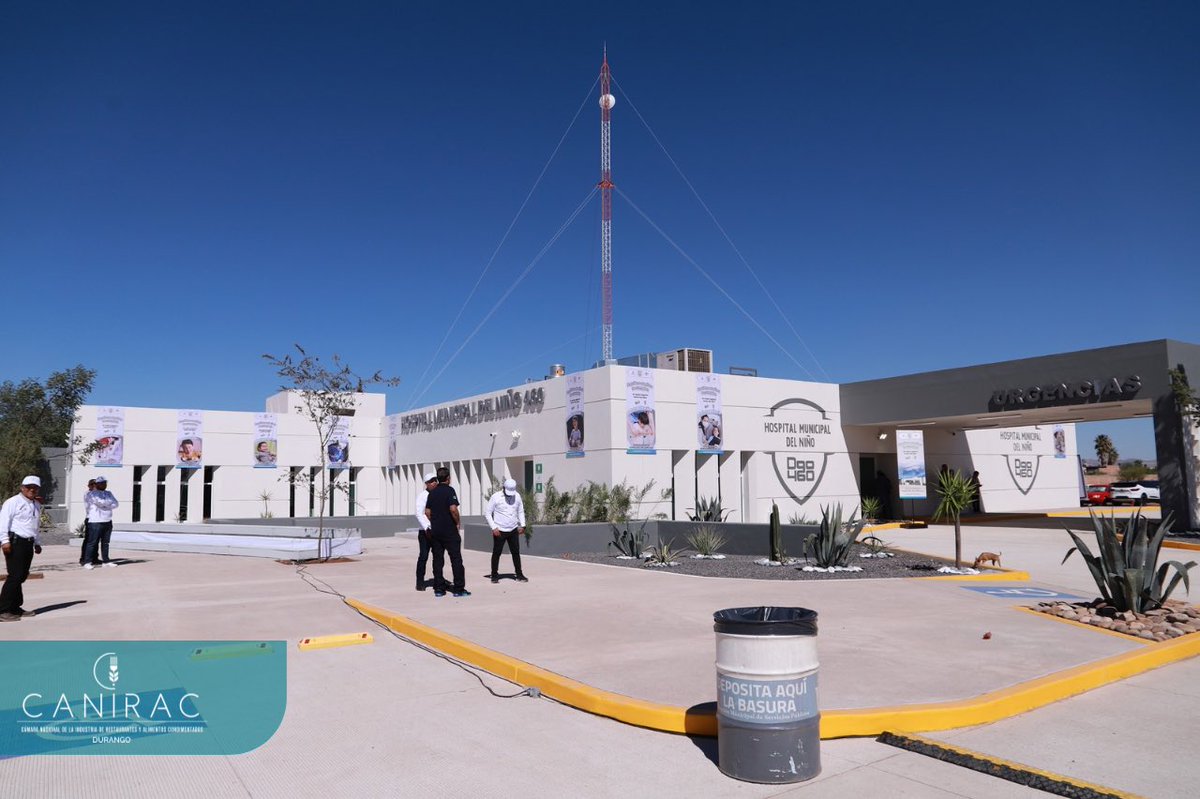 CaniracDgo's tweet image. Nuestro reconocimiento total al presidente municipal, @josejoseantonio y al @EVillegasV por la creación del nuevo Hospital del Niño 460, sin duda una obra que traerá a la ciudadanía duranguense, una mejor calidad de vida a las y los niños. 
#HospitaldelNiño460