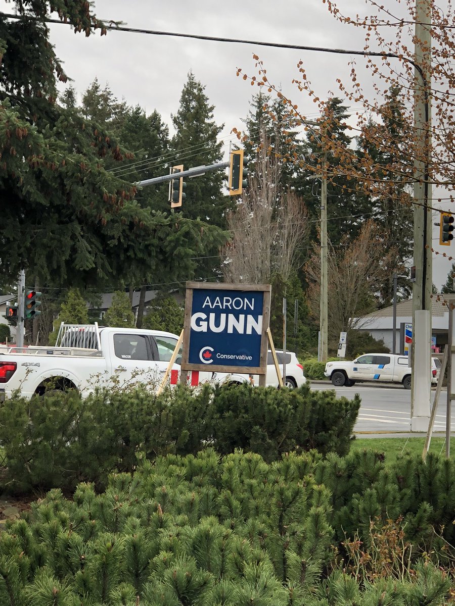 Sarahattack1's tweet image. I’m begging the North Island candidates to get their signs up. I’ve only seen PPC and CPC signs up and we need a formidable campaign against this d-bag (his signs have been up since Sunday morning). I want to see some green/orange/red signs North Island.