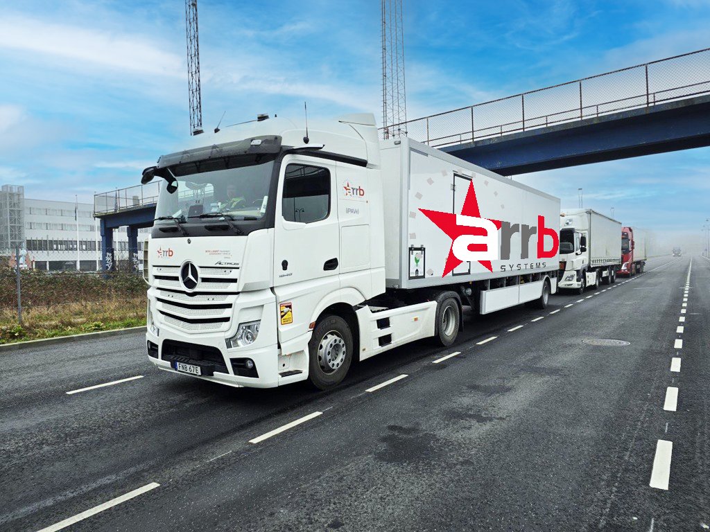 ArrbSystems's tweet image. Teamwork at its best! Our highly skilled technical teams from Australia and Sweden recently had the opportunity to work together sharing their expertise and collaborate on our latest iPAVe®
#Teamwork #iPAVe #PavementTechnology #ARRBSystems #RoadAssetTechnology #RoadMaintenance