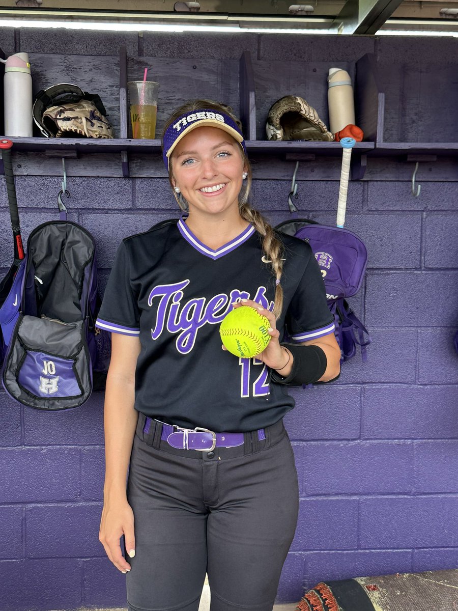 Hahnville High Softball tweet media