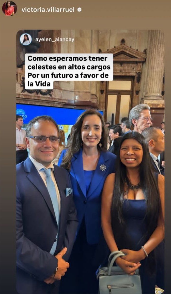 Gracias <a href="/VickyVillarruel/">Victoria Villarruel</a> por compartir nuestra historia... Literalmente.