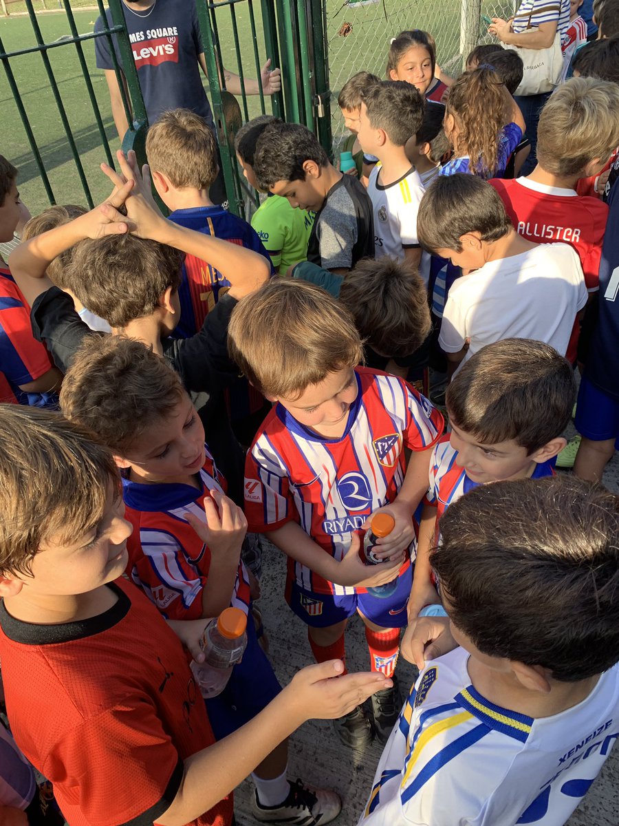 Nuevos atléticos en Buenos Aires <a href="/9julianalvarez/">Araña 🕷</a> <a href="/Atleti/">Atlético de Madrid</a>