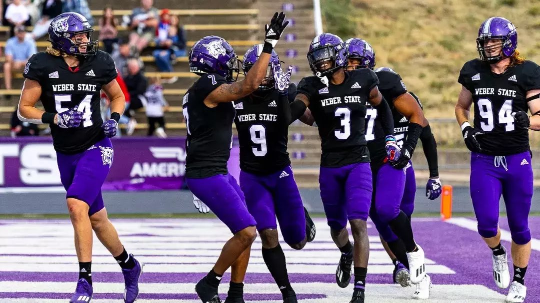 Dontae Dyson (@dontaedyson_22) on Twitter photo After a conversation with coach mental, I’m blessed to receive my first offer from Weber state University!!
<a href="/21ADyson/">Andre Dyson</a> <a href="/KTDyson87/">Dr. Kevin Dyson</a> <a href="/CoachIvan14/">Coach Ivan</a> <a href="/nm12410/">Kitt G. Rawlings</a> <a href="/mmental7/">Mickey Mental</a> <a href="/cowstown/">James Cowser</a> <a href="/BrandonHuffman/">Brandon Huffman</a> <a href="/BlairAngulo/">Blair Angulo</a> After a conversation with coach mental, I’m blessed to receive my first offer from Weber state University!!
<a href="/21ADyson/">Andre Dyson</a> <a href="/KTDyson87/">Dr. Kevin Dyson</a> <a href="/CoachIvan14/">Coach Ivan</a> <a href="/nm12410/">Kitt G. Rawlings</a> <a href="/mmental7/">Mickey Mental</a> <a href="/cowstown/">James Cowser</a> <a href="/BrandonHuffman/">Brandon Huffman</a> <a href="/BlairAngulo/">Blair Angulo</a>