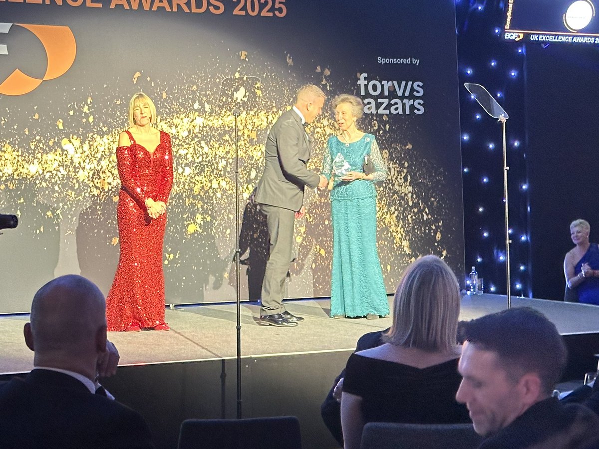 Tonight I was stunned to win the excellence award from HRH the Princess Royal for UK excellence at the <a href="/TheBQF/">TheBQF</a> national UK awards. I really appreciate every thing Princess Royal does to support British Quality Foundation &amp; UK air ambulance <a href="/AirAmbulancesUK/">Air Ambulances UK</a> <a href="/Magpas_Charity/">Magpas Air Ambulance</a>