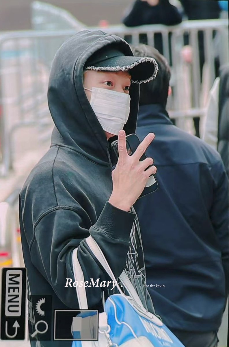 RoseMary. tweet media