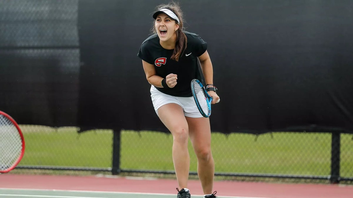 TenisVinotinto's tweet photo. 💪🎾🇻🇪 Vinotintos en la U: Sofía Blanco firma un récord centenario

La tenista venezolana Sofía Blanco alcanzó un récord histórico para la Universidad del Oeste de Kentucky

🌐 Conoce todos los detalles en: https://t.co/hxrX9xDuGN

#TenisVinotinto
#VinotintosEnLaU https://t.co/2AqUAaLQ8W