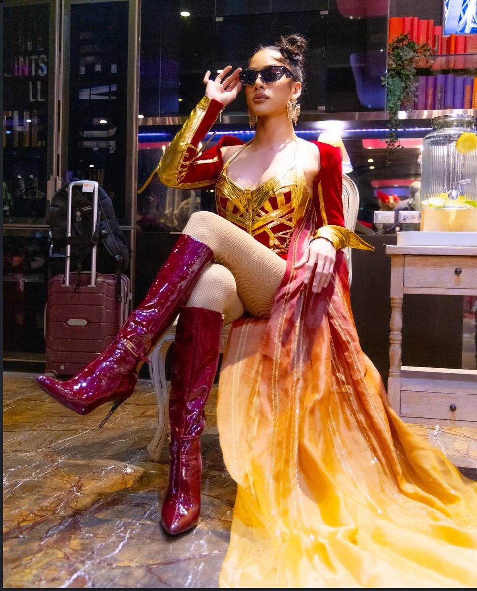 Drag_Crave's tweet photo. Zepee looks regal in Taipei, Taiwan. https://t.co/fDM3ECJyhz