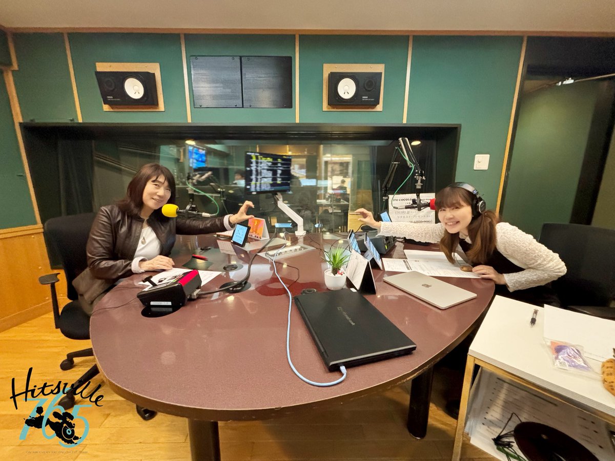 765Hitsville's tweet photo. まりさんと最後に記念撮影🫶
クロストークありがとうございました〜！

@DJYamazoe 
@PRIME_STYLE_765 

#おのえ765 
#PS765 
#fmcocolo765 https://t.co/F1pafPAGjk