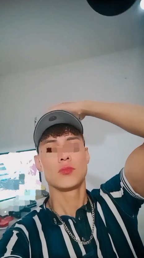 DadCockBoy's tweet photo. Hey! Que hay que hacer banda?
   RT? Y texto 🤪🔥👹 https://t.co/C15gooVNwD