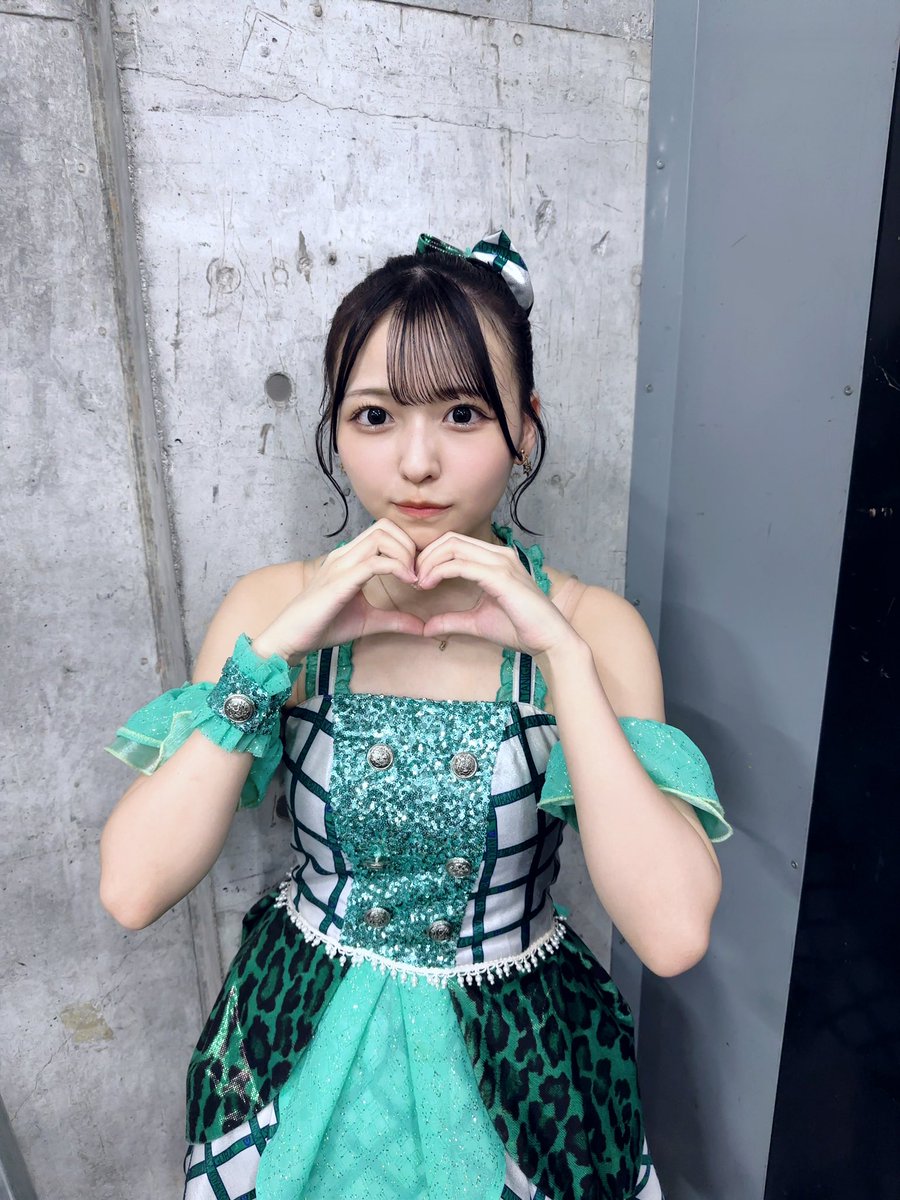 Yuma_NMB48's tweet photo. ちなみに昨日着させていただいた衣装全部三田麻央さんのです😳♡
𝑶𝑯 𝑴𝒀 𝑮𝑶𝑫 https://t.co/IfYdcxbCfj