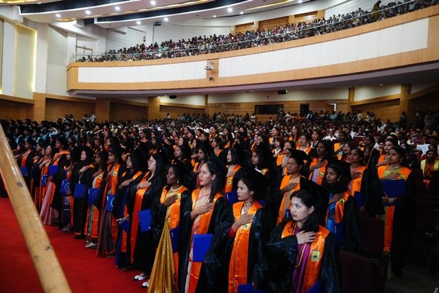 StJohns_Blr's tweet photo. 42nd #AnnualConvocation &amp; #GraduationDay of #SJCON held on Mar27th
#ChiefGuest Dr Sujatha Rethod, Director, Medical Education, GoK
#Presided by #MostRev Pradeep Samad, Director #CMHSN Odisha
Other Executives of #StJohns_Blr graced occasion
225 nursing graduates rcvd their degrees https://t.co/KvGgPdtqew