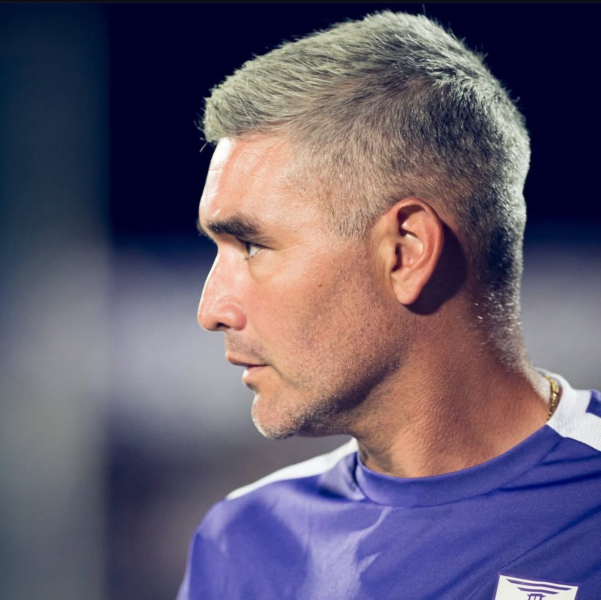 Perdonalos chino, nunca te mereciste tanto manoseo.

Te designaron como DT cuando no sabían a quien poner. Te trajeron poco, hasta que se ligo la llegada de Mati y Maxi. Y por temas políticos te bajaron.

Te mereces que el hincha te recuerde de otra manera. Perdonalos chino...