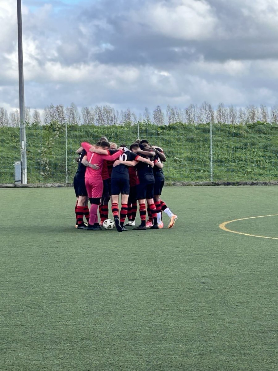 CO 5 RIFLES (@co_5rifles) on Twitter photo 📯 Yesterday 5 Rifles played 1 PWRR in the Semi Cup Final of the Walter Tull (Infantry) Cup. An excellent game with a commanding 4-0 Victory. They are looking forward to the final on 1 May at Bracknell Town FC Stadium, good luck. 📯 <a href="/RiflesRegiment/">The Rifles</a> <a href="/TheIronFist/">20th Armoured Brigade Combat Team</a> #people #Mindset 📯 Yesterday 5 Rifles played 1 PWRR in the Semi Cup Final of the Walter Tull (Infantry) Cup. An excellent game with a commanding 4-0 Victory. They are looking forward to the final on 1 May at Bracknell Town FC Stadium, good luck. 📯 <a href="/RiflesRegiment/">The Rifles</a> <a href="/TheIronFist/">20th Armoured Brigade Combat Team</a> #people #Mindset
