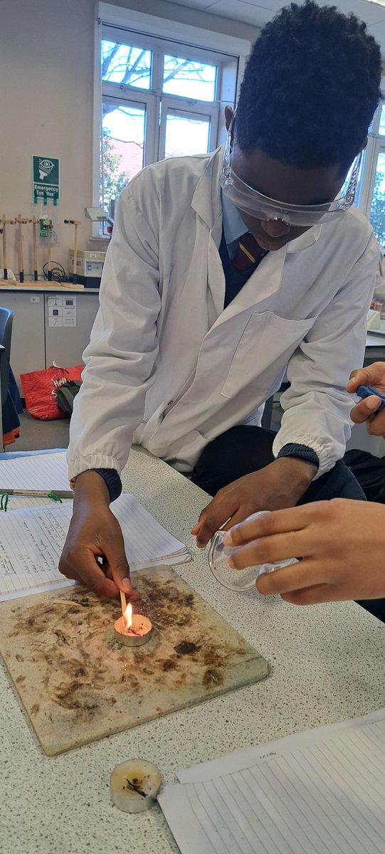 8A preparing for their MYP C by collecting data to see how the volume of air in a beaker affects the time a candle burns for 🔥 <a href="/DrCourtDGS/">Dr Court</a>