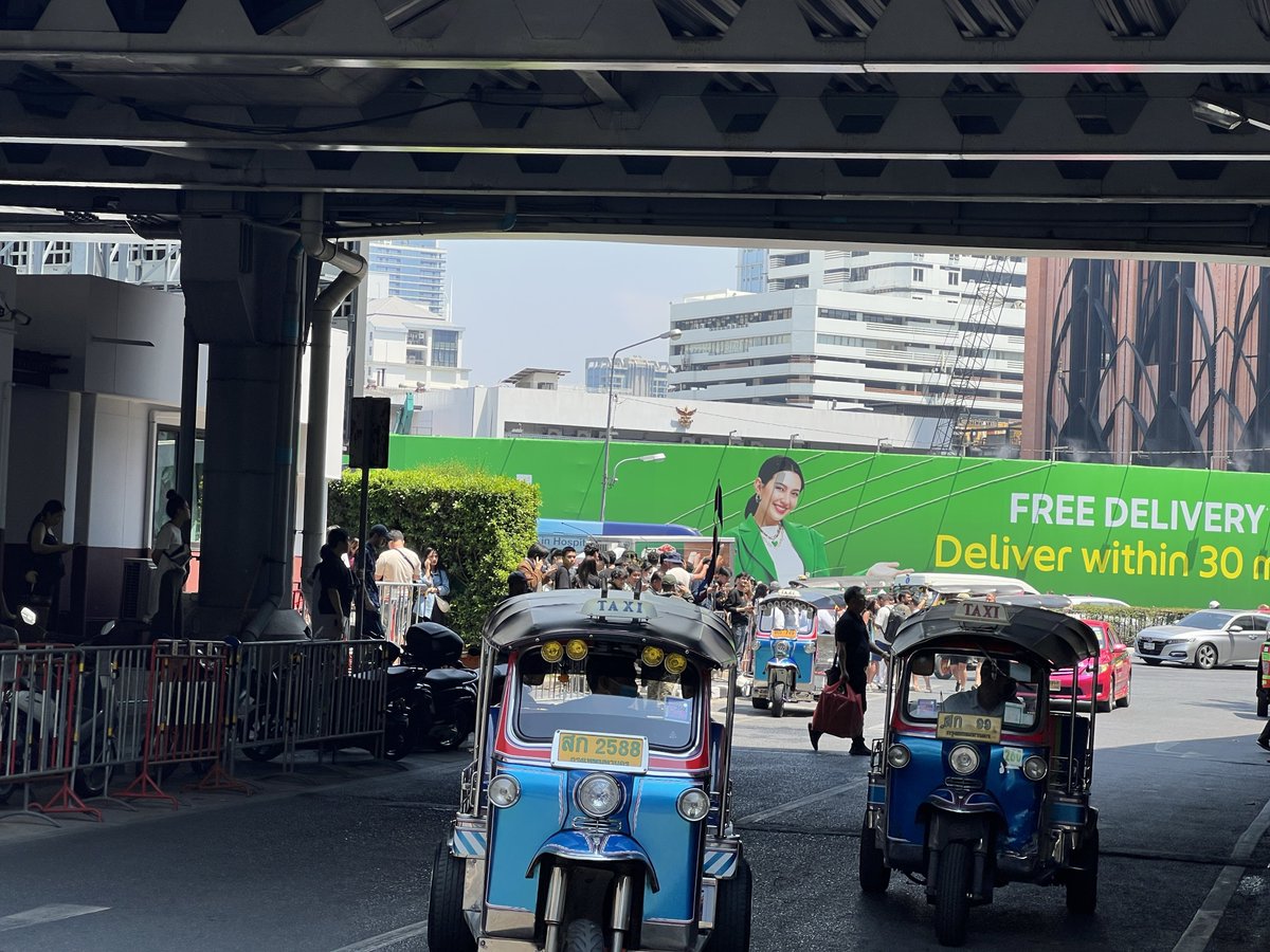 福利姬維他命B分享的黄推图片2 - 网红私拍内容