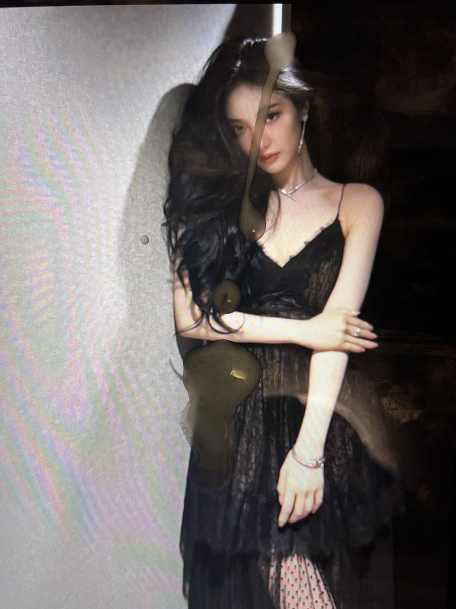 宁艺卓母猪也是好起来了 有金主支持就搔首弄姿 活动穿着若隐若现的裙子勾引 晚上来金主房间 直接跪地乞求肉棒扇脸 用骚嘴深喉鸡巴 湿润过后用自己的奶子接精
#宁艺卓 #意淫 #意淫明星 #意淫同学 #意淫朋友 #射屏 #射屏明星 #射屏返图 #射屏女友 #射屏闺蜜 #射屏骚货 #射屏同学 #射屏美女 #射屏身边人