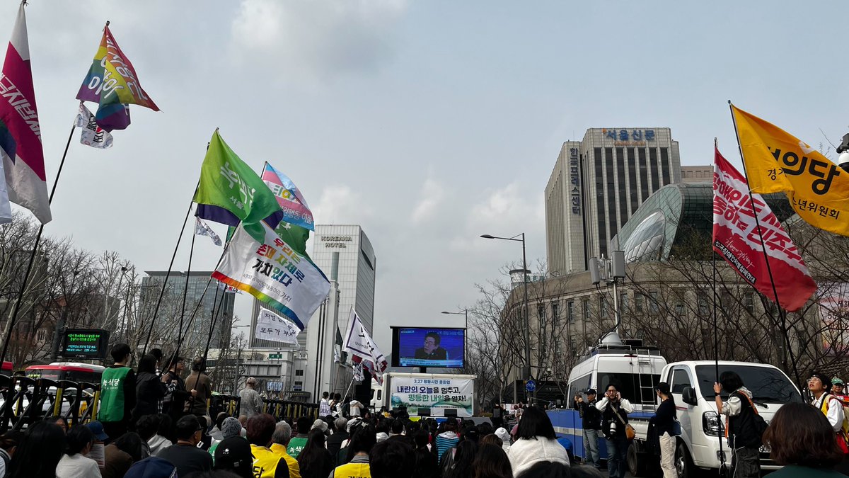 [연대] <3.27 평등시민 총파업 집회 >에 한국성폭력위기센터 활동가들도 함께 참여하였습니다.