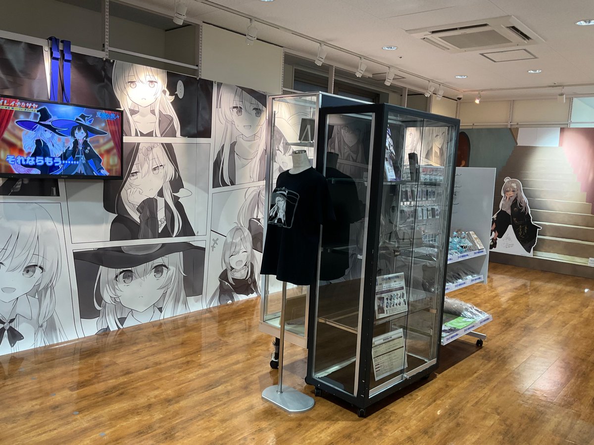 animatehonten's tweet photo. 【オンリーショップ情報】 
『魔女の旅々 ぜんぶ #イレイナさん フェア第二弾』 開催を記念して３Fわくわくスペースで複製原画の展示を好評開催中‼撮影スポットもございます。

\\本日より、大抽選会開催アニ//

🔽詳細はこちら🔽
https://t.co/ChbinLsSH1

#魔女の旅々 #魔女の旅々はいいぞ https://t.co/h7PO91eEgN