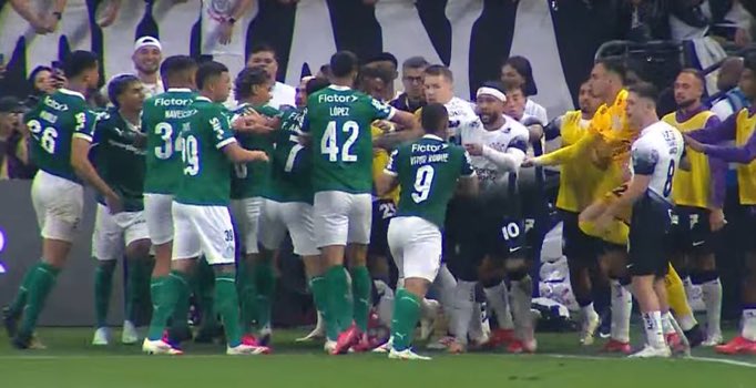 sccpragecomics's tweet image. CENAS LAMENTÁVEIS.

FINALMENTE.