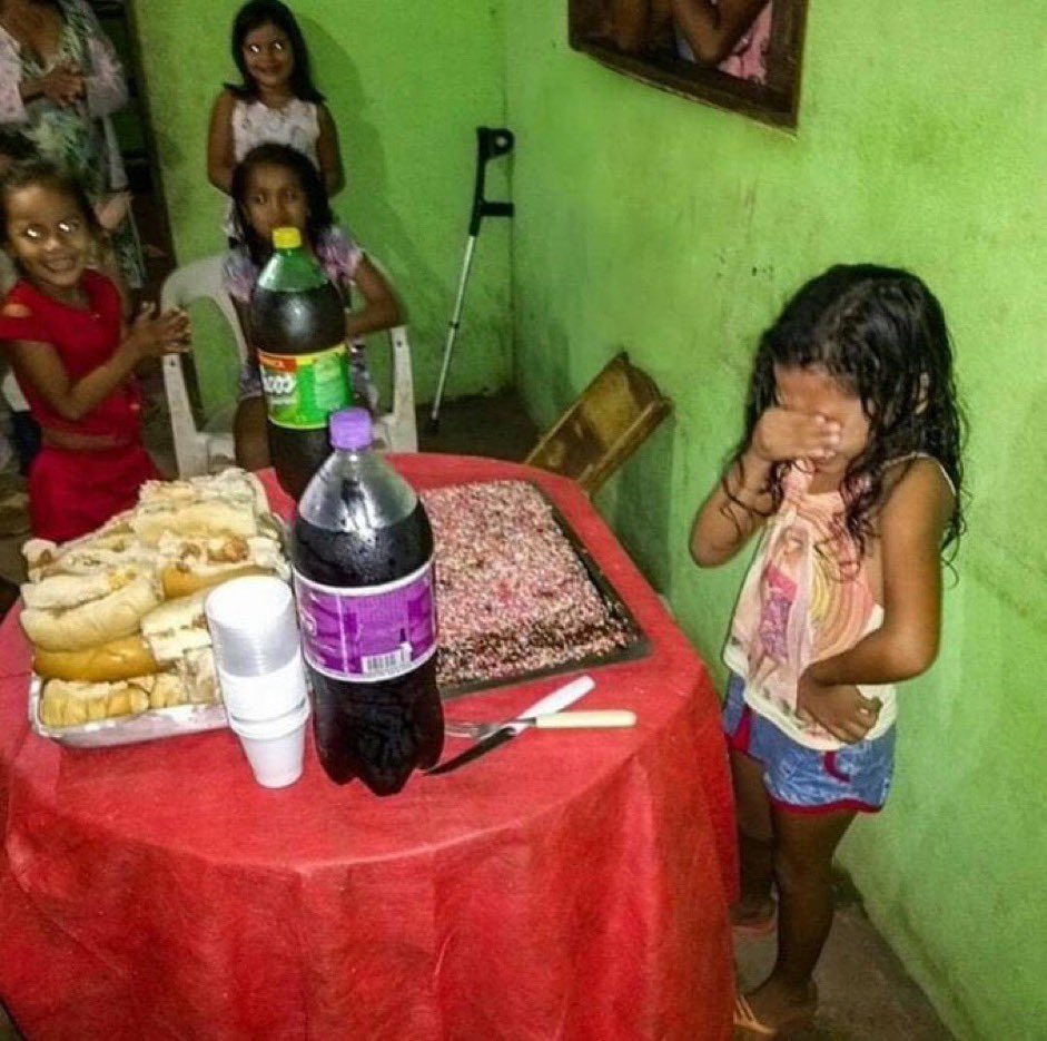 AnittaPress's tweet photo. Tem coisas que nunca mudam. 🥹🤍 https://t.co/C30W3fPC7E