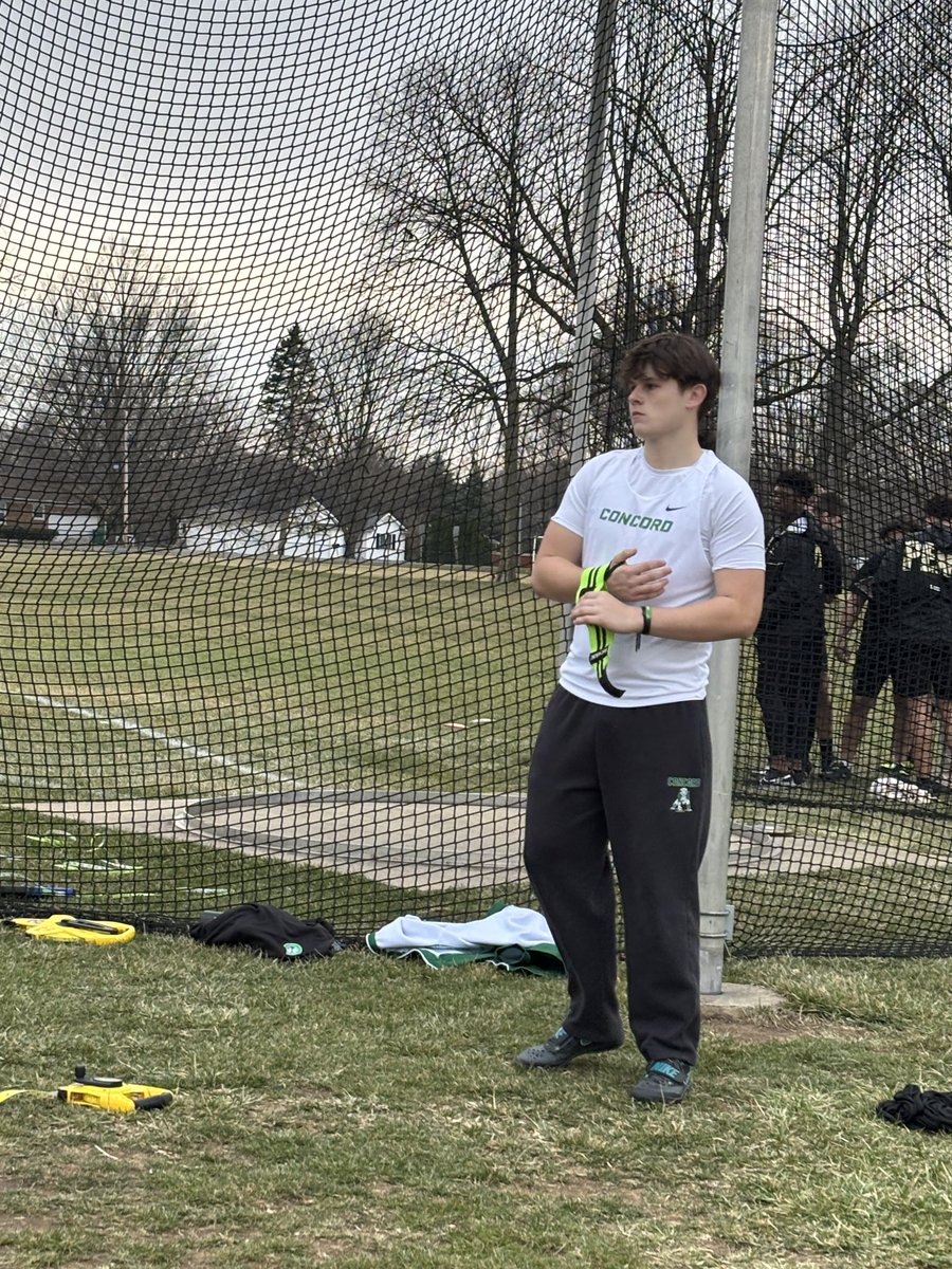 ck5121's tweet photo. First High School Track Meet! Great start to the season! We are proud of you! 💚 @CoachKoehlerCHS https://t.co/KjCbBqotgw