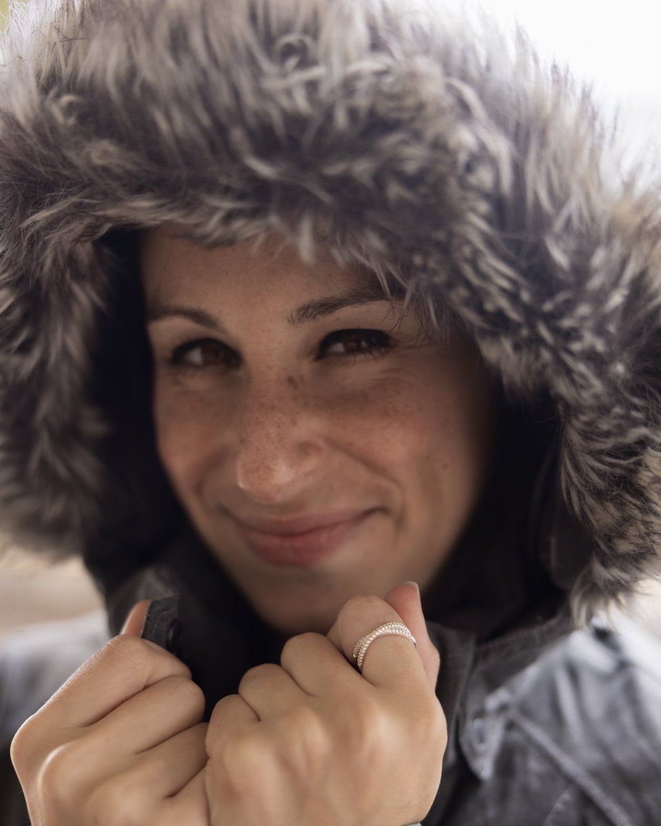 I'm in Montreal, Canada, for a quick stint! What should I eat? What should I not miss? On top of many other things I'm working on sharing with you all, I'm looking forward to continuing the travel segment of HellthyJunkFood! Canada is GIANT, so it's one bite at a time! 🍁🇨🇦💙