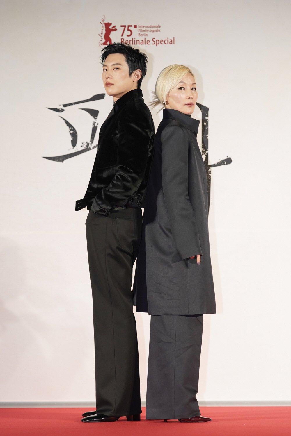 영화 [파과] 제작발표회 이혜영, 김성철 투샷.jpg | 인스티즈