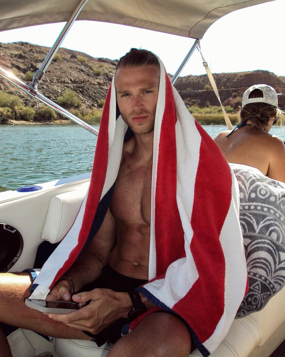 IceTeaColdTea's tweet image. 