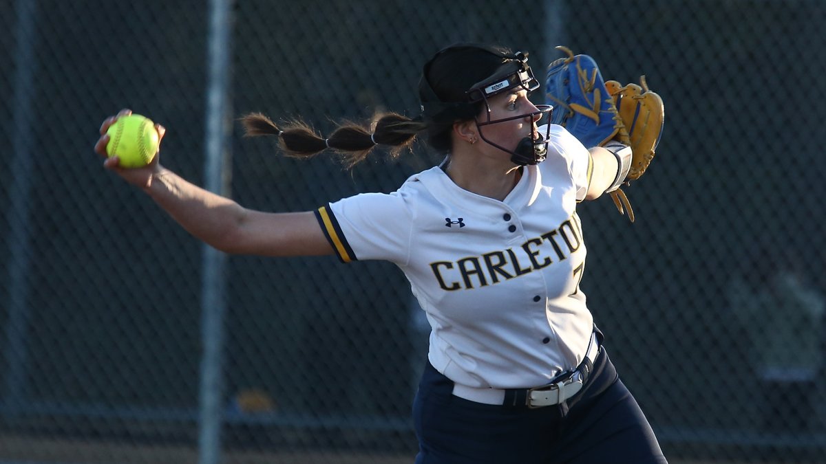 Carleton Softball picked up two more wins in SoCal with 6-1 &amp; 2-1 (8 inn.) victories at Occidental. Bryanna Schaffer hit a key HR in G1, while G2 saw Esme Song deliver the big hit &amp; Sydney Trentman toss 8.0 IP for the win!
Recap: ow.ly/UIxM50Vqc8f
#HailTheMaizeAndBlue
#d3sb
