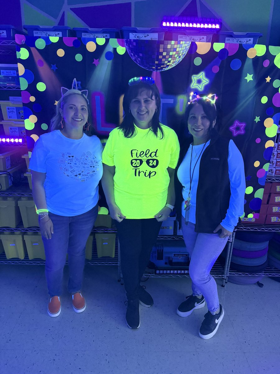 @NISDEvers (@nisdevers) on Twitter photo Our Perfect Attendance Glow Party lit up this gloomy day! 🦄🌟Big thanks to Mrs. Martinez for leading the charge, to <a href="/MrsEsqui/">Brenda Esquivel</a> for generously lending your room, leading the fun, and to the 2nd grade team for the amazing decor! Truly magical day! #UnicornShine <a href="/IncredibleFirst/">🎀 𝑅𝑒𝒷𝑒𝒸𝒸𝒶 𝑀𝒶𝓇𝓉𝒾𝓃𝑒𝓏</a> Our Perfect Attendance Glow Party lit up this gloomy day! 🦄🌟Big thanks to Mrs. Martinez for leading the charge, to <a href="/MrsEsqui/">Brenda Esquivel</a> for generously lending your room, leading the fun, and to the 2nd grade team for the amazing decor! Truly magical day! #UnicornShine <a href="/IncredibleFirst/">🎀 𝑅𝑒𝒷𝑒𝒸𝒸𝒶 𝑀𝒶𝓇𝓉𝒾𝓃𝑒𝓏</a>