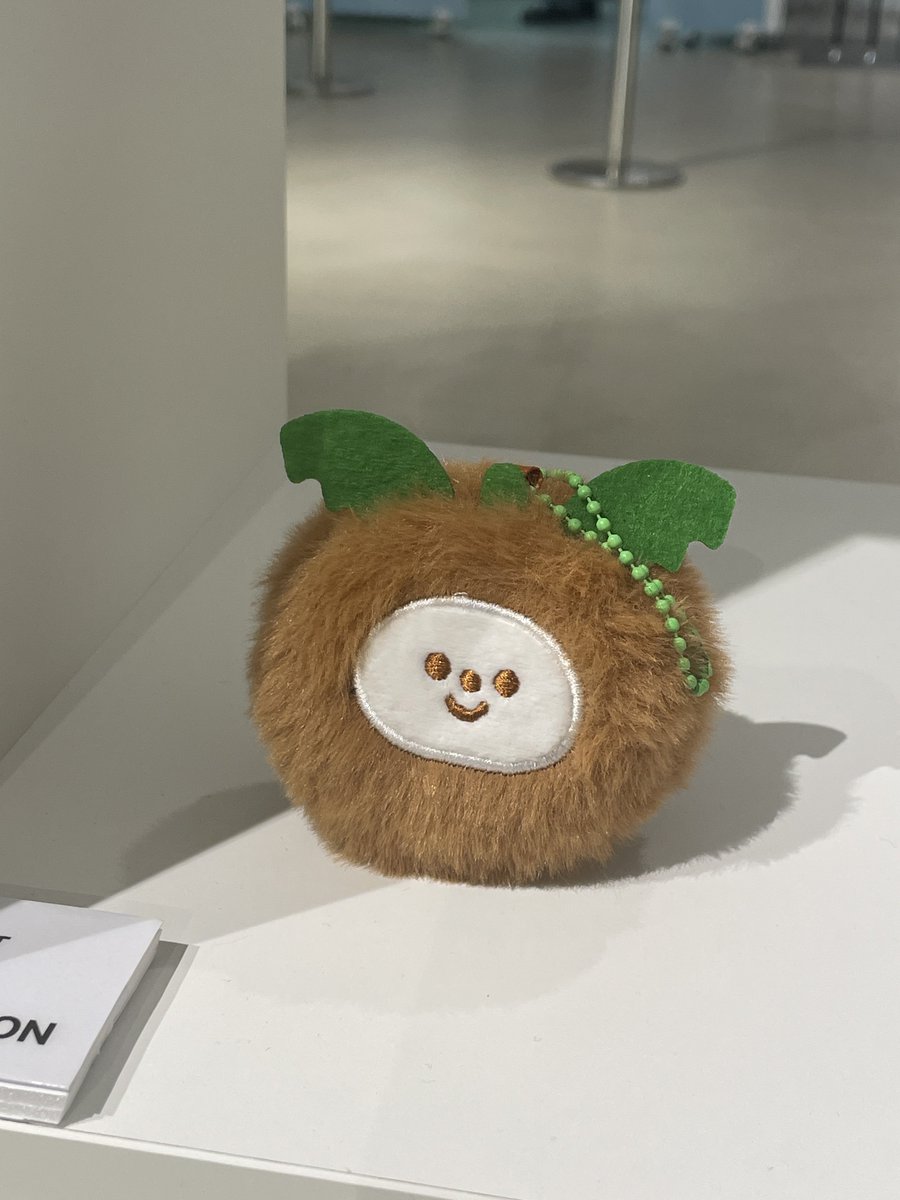 1215_manic's tweet photo. 우리가 너무 귀여워요🥥 https://t.co/EZQrG8oCIK